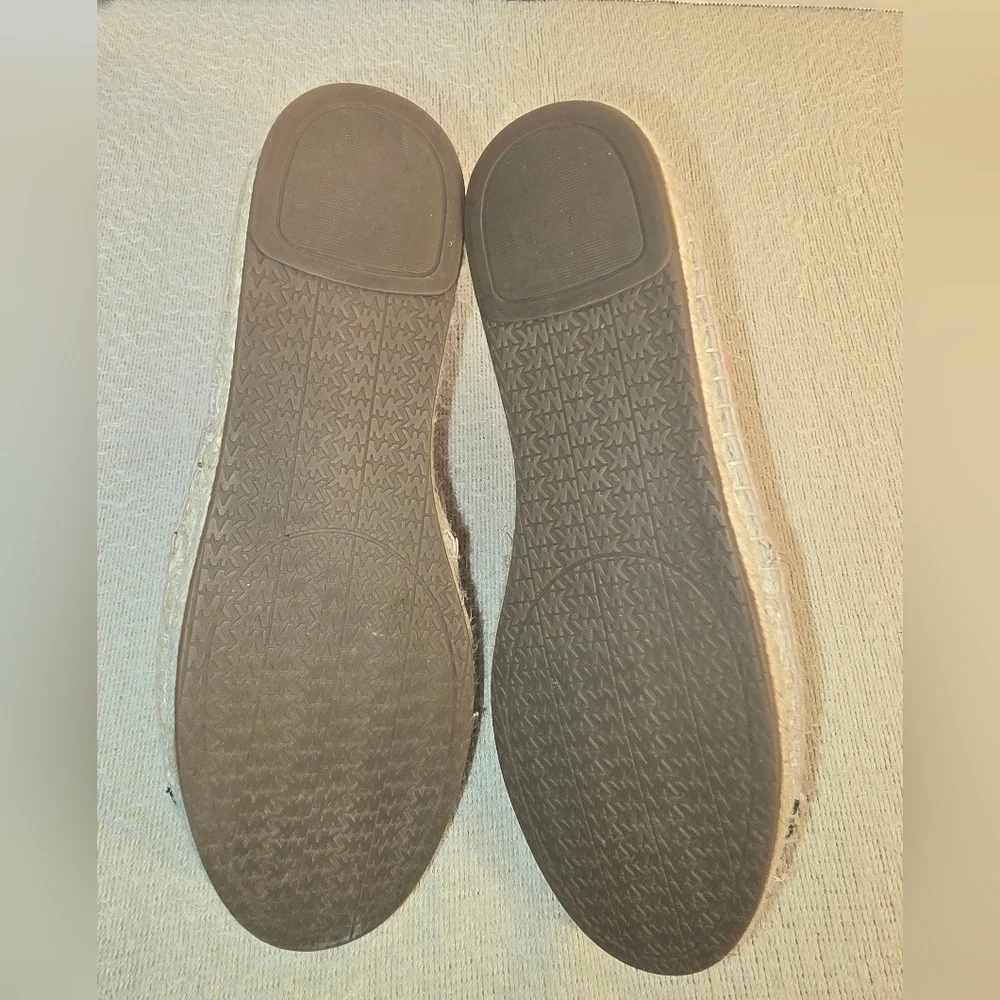 Michael Kors Kendrick Beige and Black Espadrilles size 6